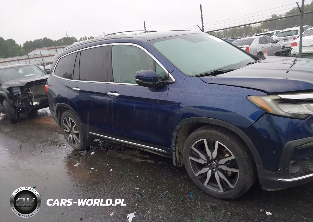 2019 Honda Pilot Touring VIN:5FNYF5H96KB030321 - 13