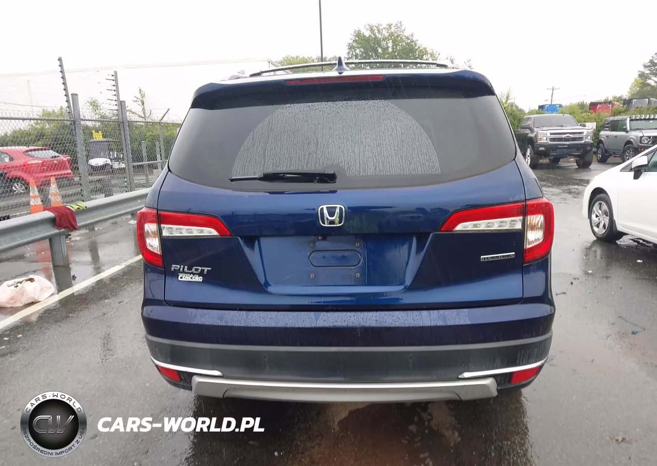 2019 Honda Pilot Touring VIN:5FNYF5H96KB030321 - 16