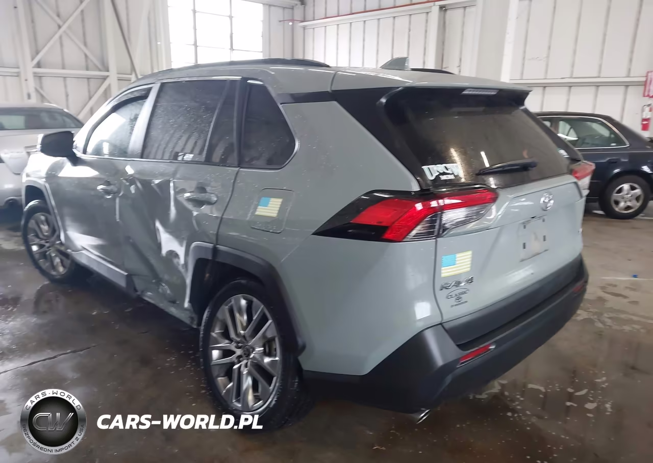 2023 Toyota Rav4 Xle Premium VIN:2T3C1RFV7PW276134 - 3