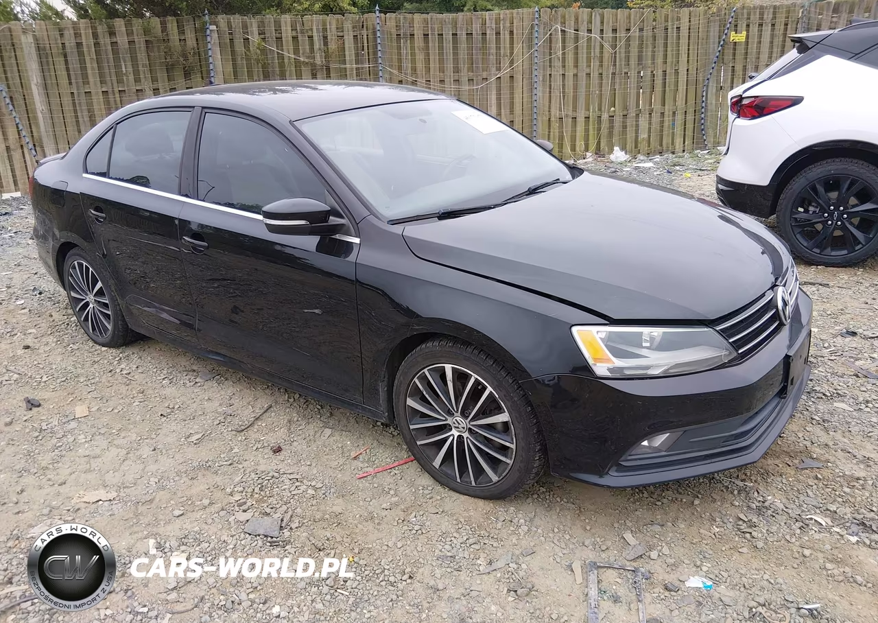 2015 Volkswagen Jetta 1.8T Sport – zdjęcie 1 z 12