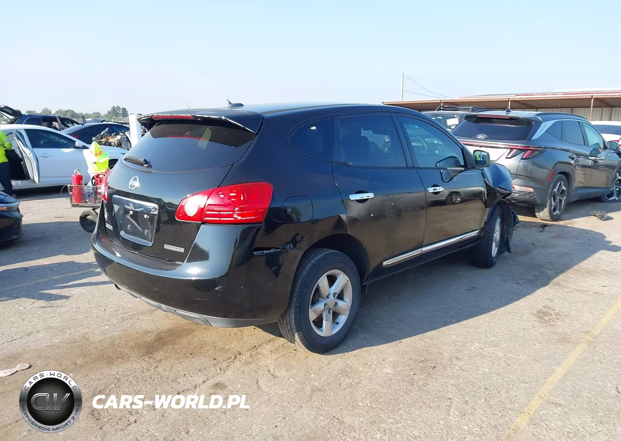 2012 Nissan Rogue S VIN:JN8AS5MT8CW604319 - 4