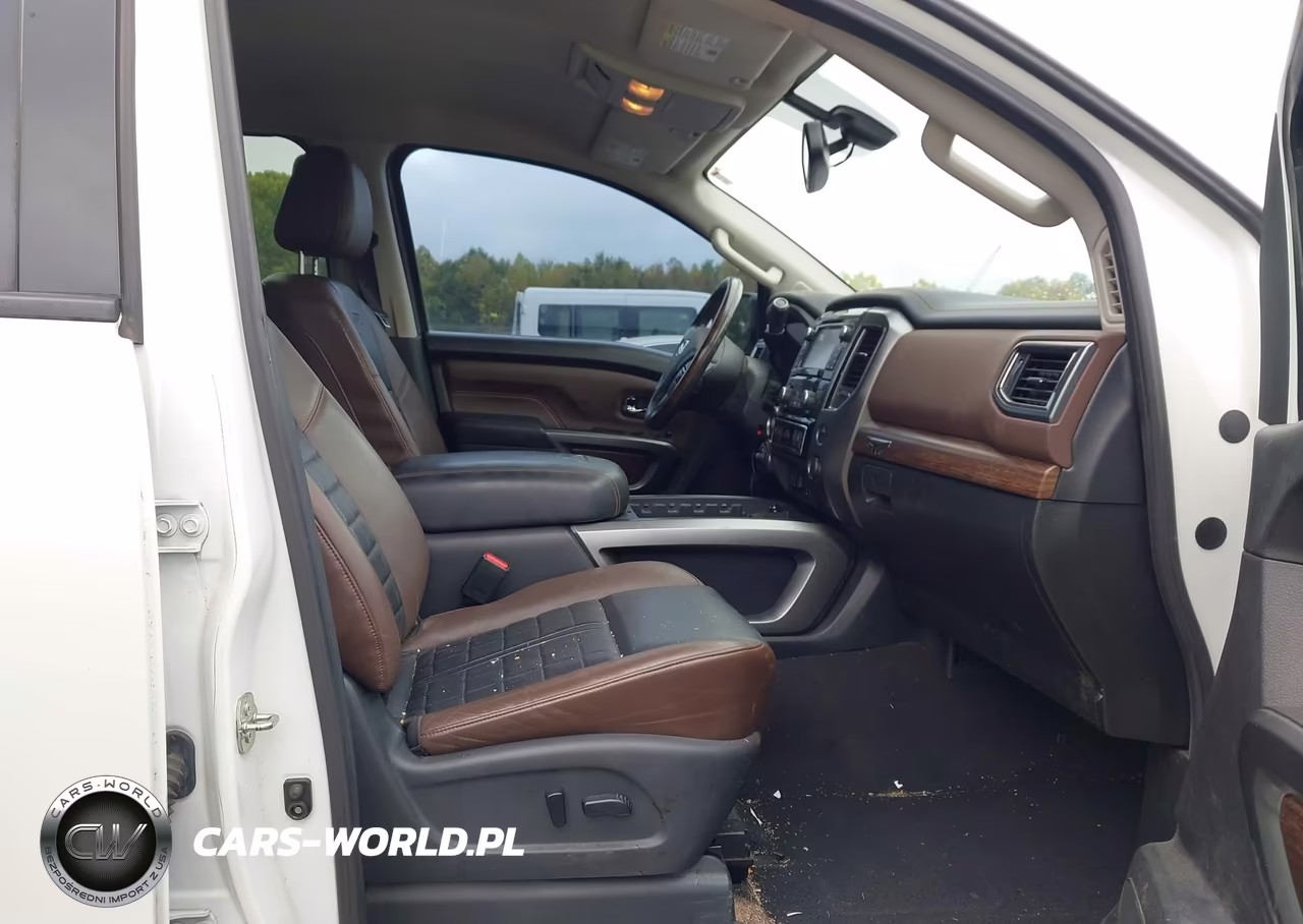 2017 Nissan Titan Platinum Reserve VIN:1N6AA1E58HN536850 - 5
