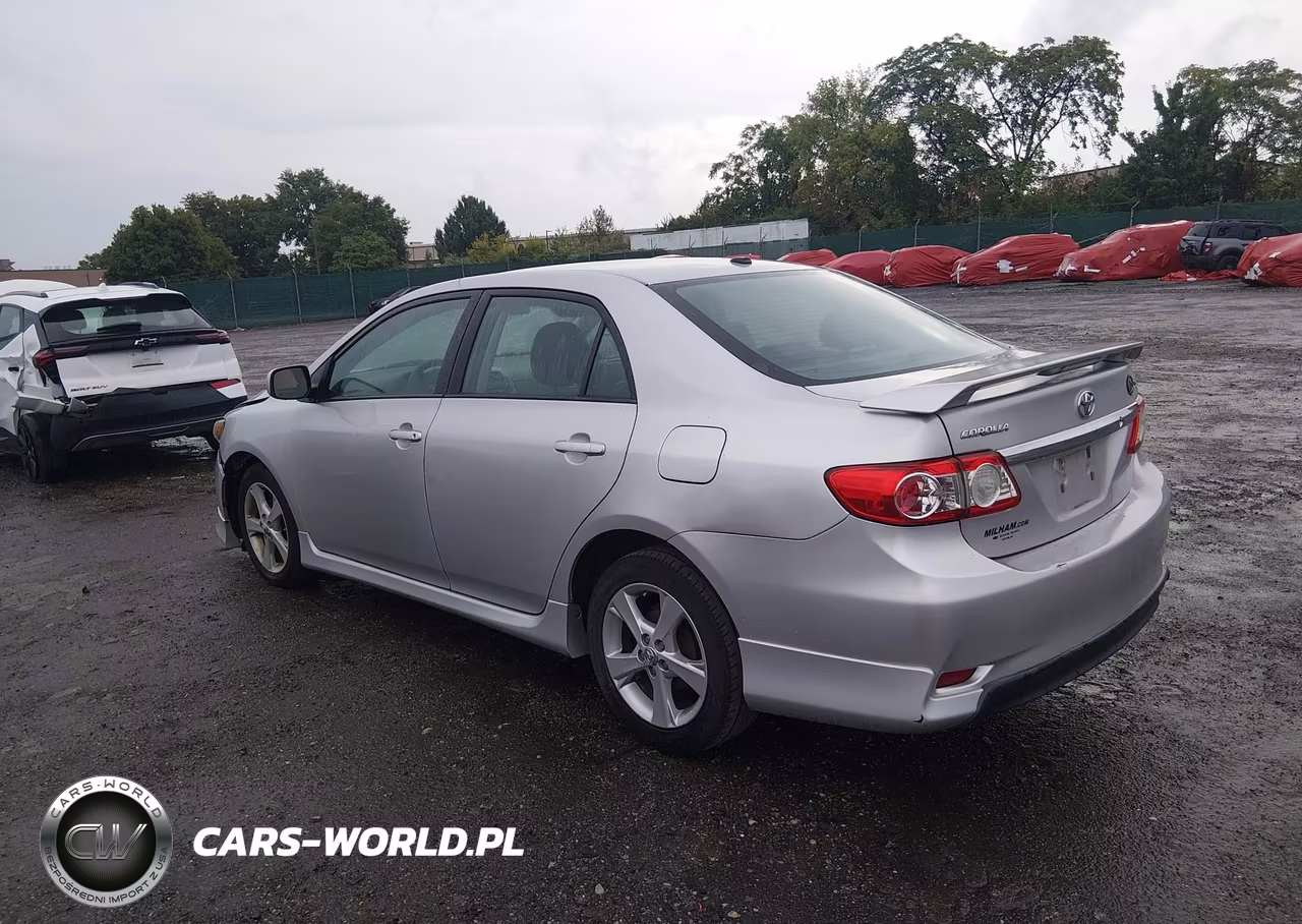 2011 Toyota Corolla S VIN:2T1BU4EE7BC729291 - 3