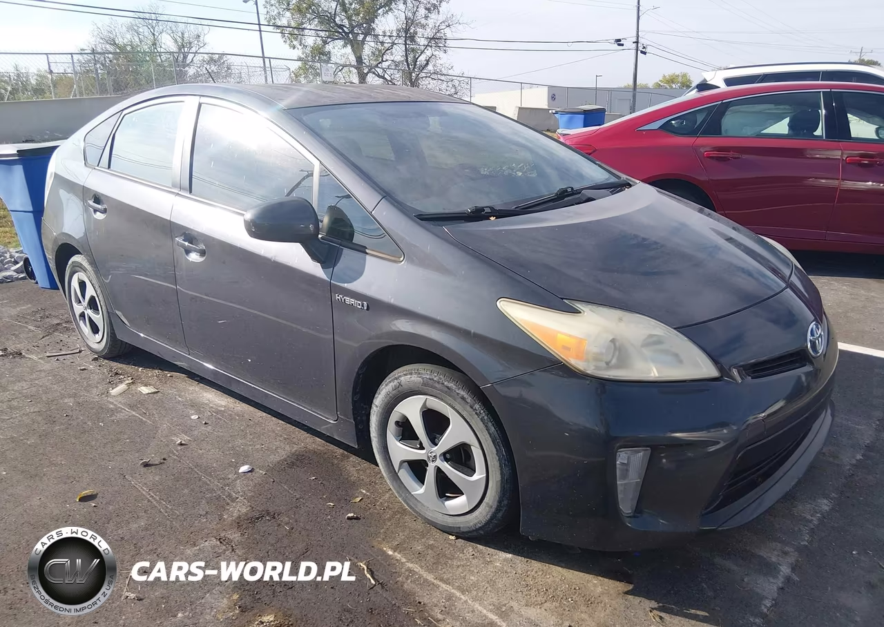 2013 Toyota Prius Three – zdjęcie 1 z 16