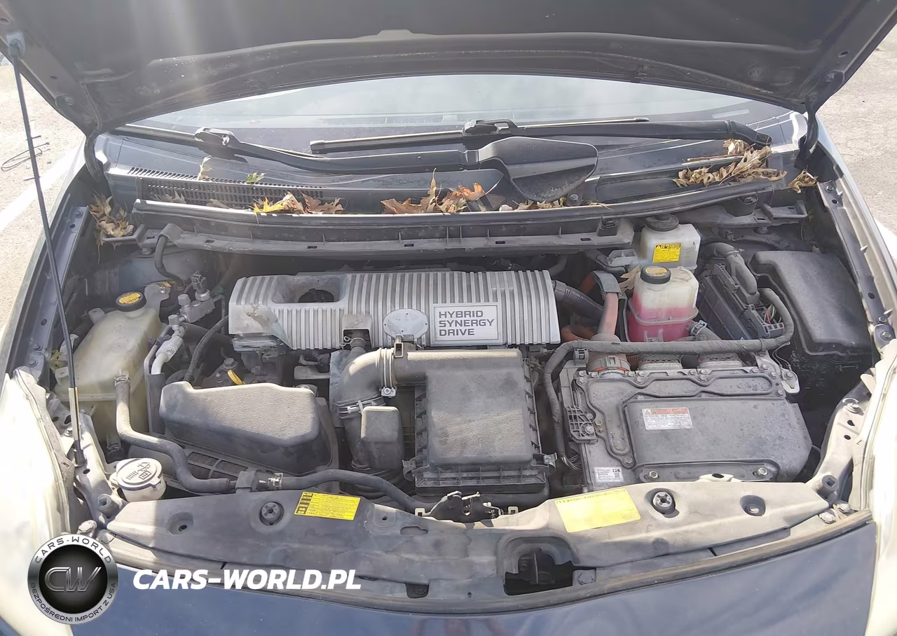 2013 Toyota Prius Three VIN:JTDKN3DU3D5543103 - 10