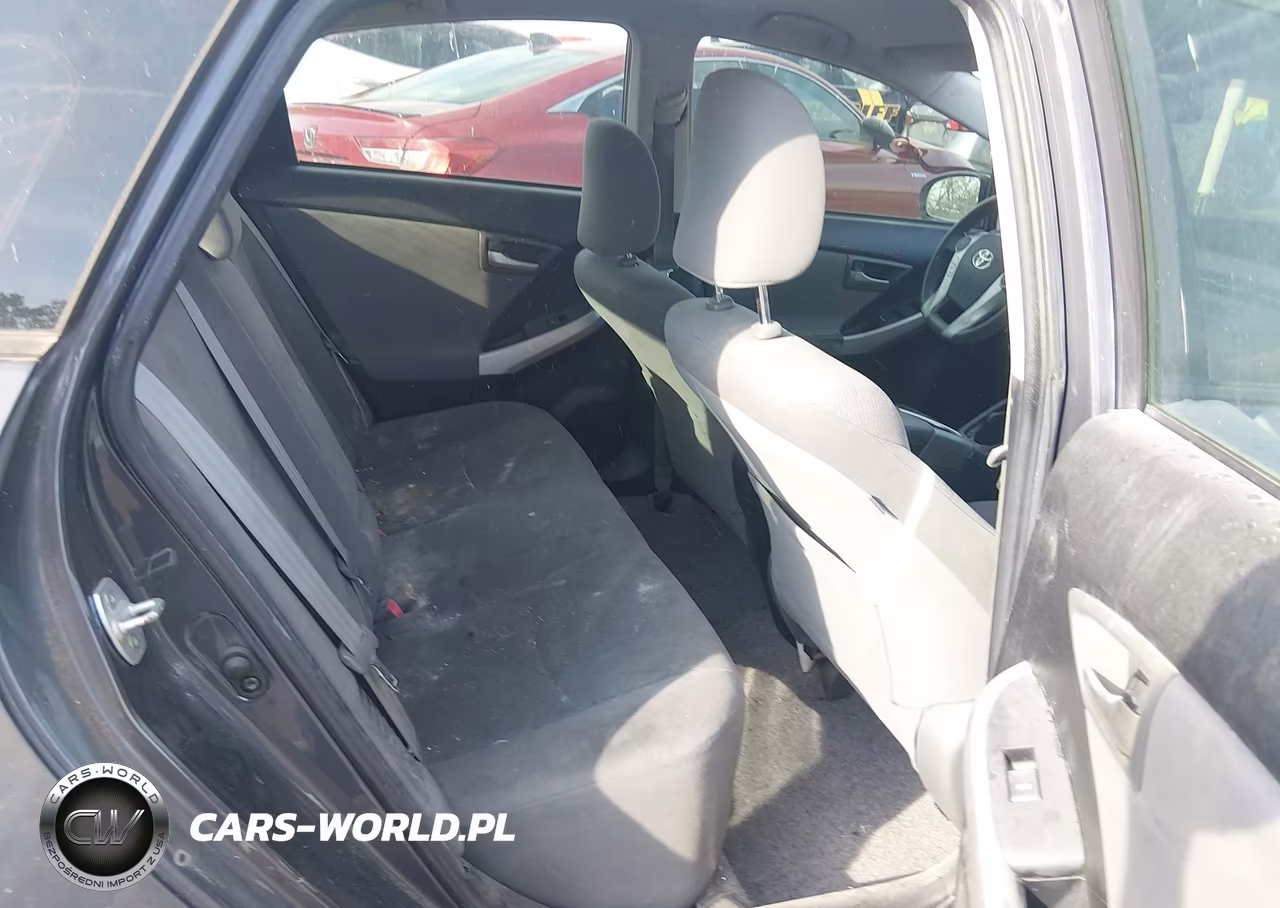 2013 Toyota Prius Three VIN:JTDKN3DU3D5543103 - 8