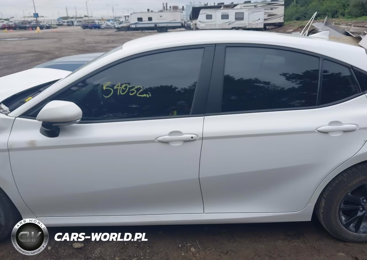 2025 Toyota Camry Le VIN:4T1DAACK3SU035642 - 14