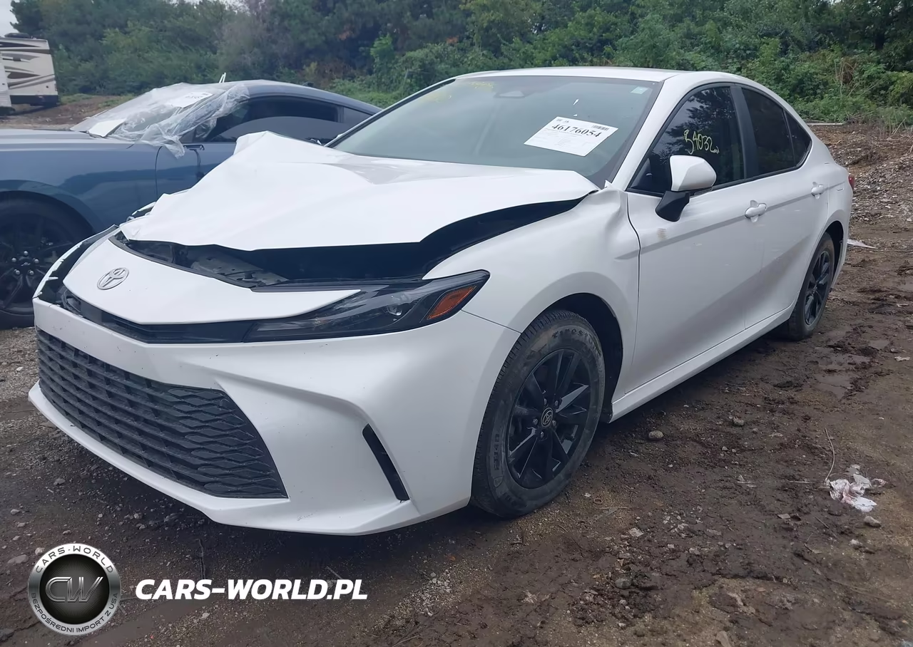 2025 Toyota Camry Le VIN:4T1DAACK3SU035642 - 2
