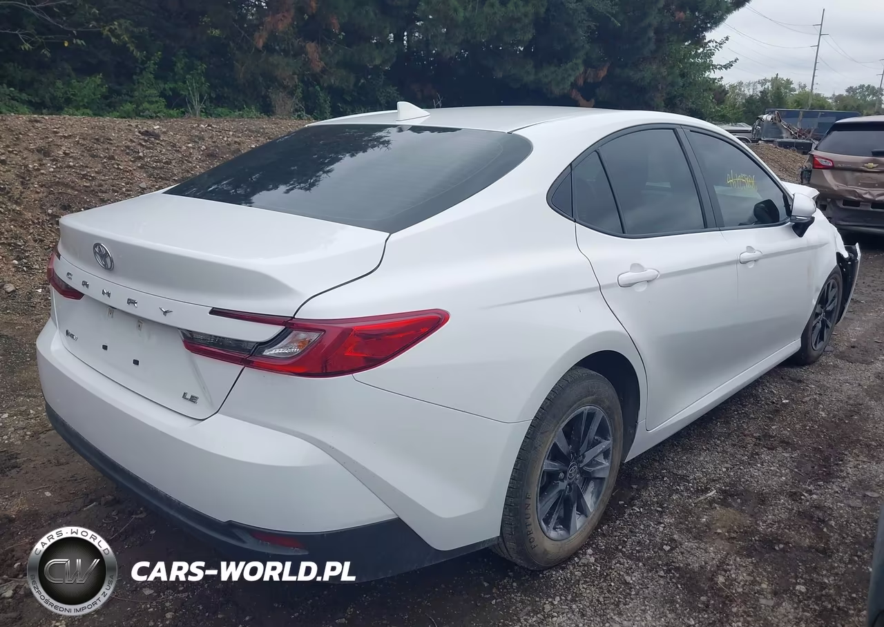 2025 Toyota Camry Le VIN:4T1DAACK3SU035642 - 4