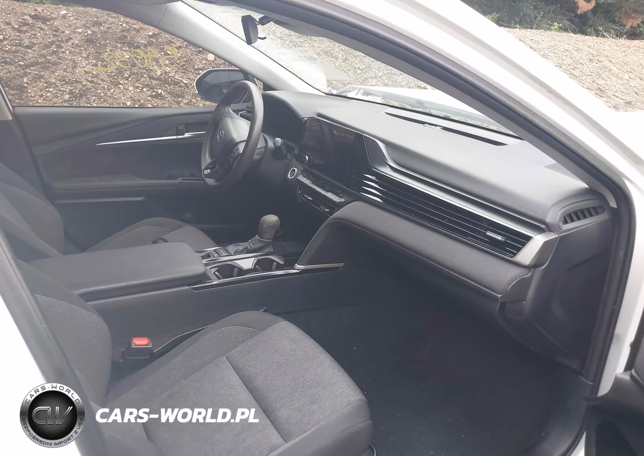 2025 Toyota Camry Le VIN:4T1DAACK3SU035642 - 5