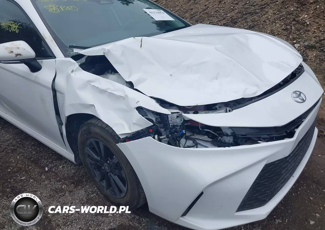 2025 Toyota Camry Le VIN:4T1DAACK3SU035642 - 6