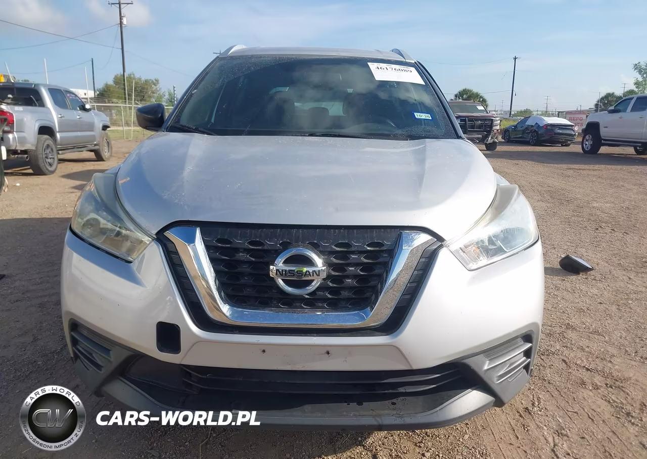 2018 Nissan Kicks S VIN:3N1CP5CU9JL509757 - 13