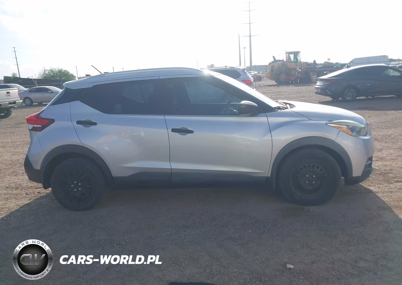 2018 Nissan Kicks S VIN:3N1CP5CU9JL509757 - 14