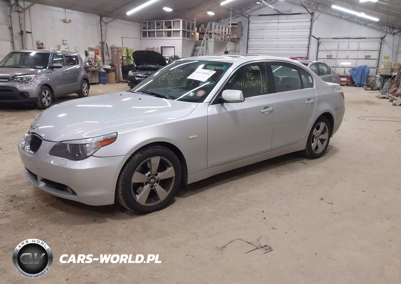 2007 BMW 530Xi VIN:WBANF73527CU24077 - 2