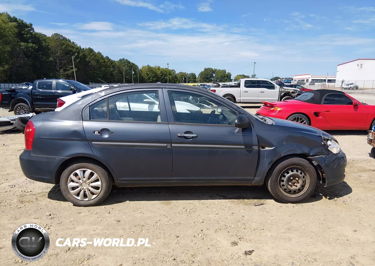 2009 Hyundai Accent Gls VIN:KMHCM46C59U308292 - 14