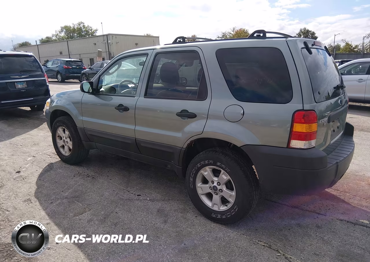 2005 Ford Escape Xlt VIN:1FMCU03175DA20909 - 3