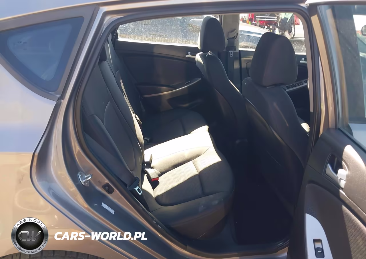 2017 Hyundai Accent Sport VIN:KMHCU5AE3HU356435 - 8