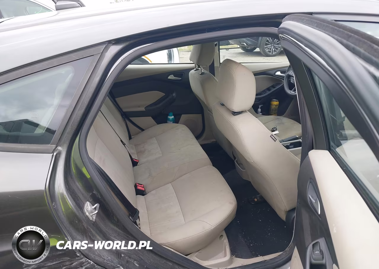 2016 Ford Focus Se VIN:1FADP3K20GL213445 - 8