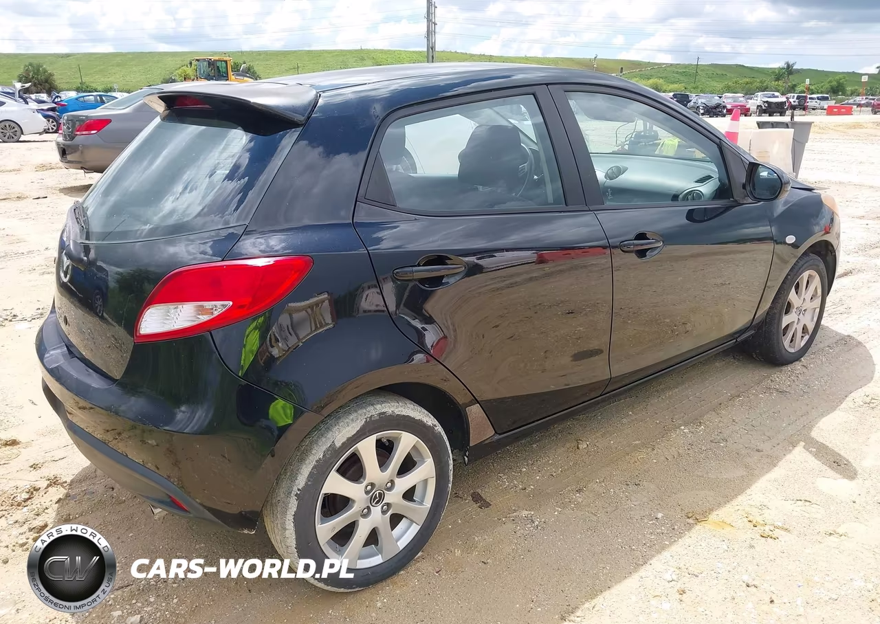 2013 Mazda Mazda2 Touring VIN:JM1DE1LYXD0160709 - 4