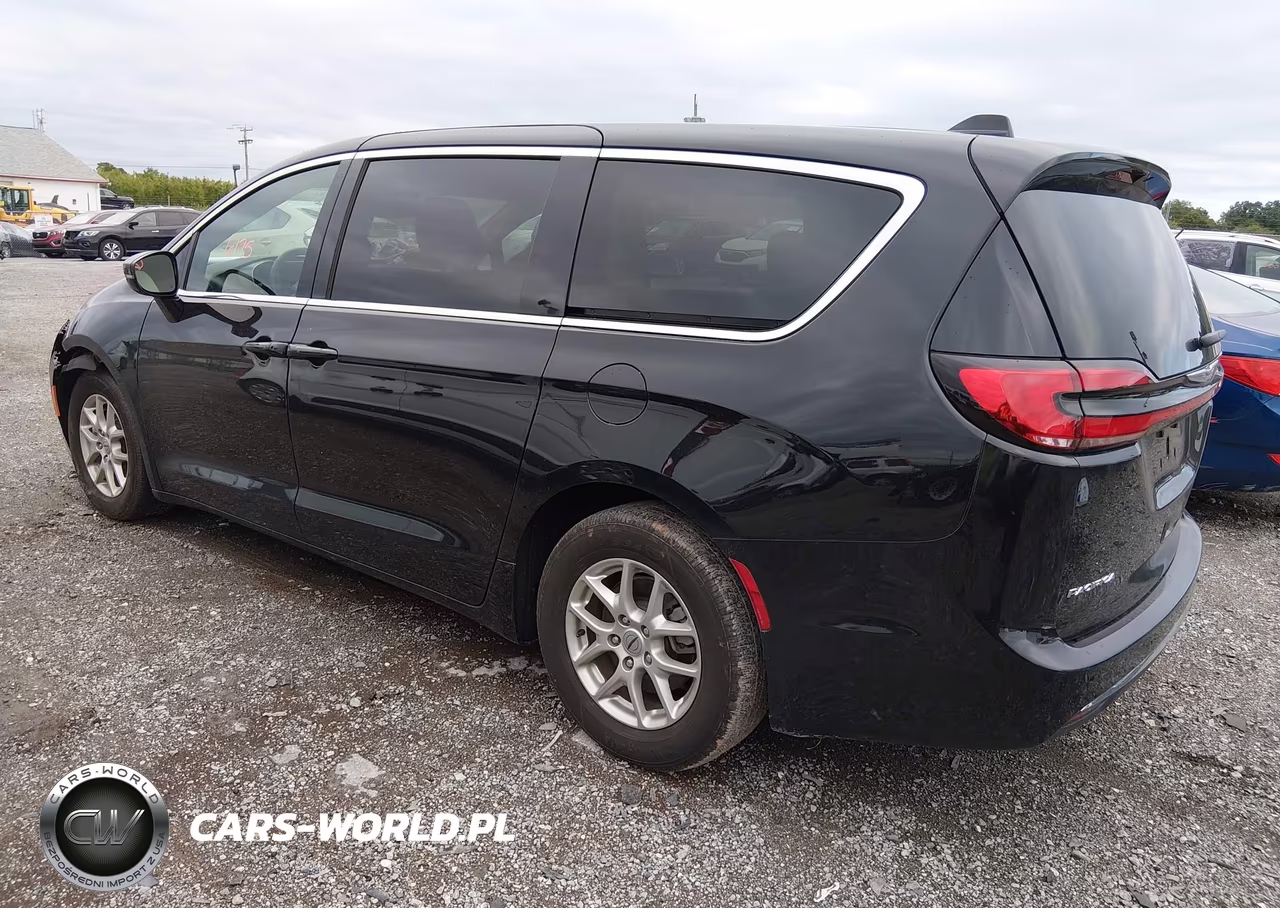 2025 Chrysler Pacifica Select VIN:2C4RC1BG3SR506560 - 3