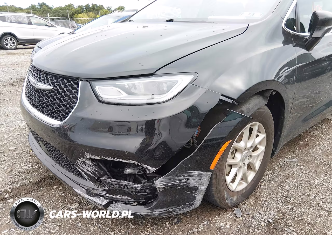 2025 Chrysler Pacifica Select VIN:2C4RC1BG3SR506560 - 6