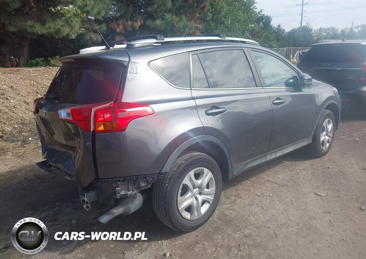 2015 Toyota Rav4 Le VIN:2T3ZFREV9FW200507 - 4