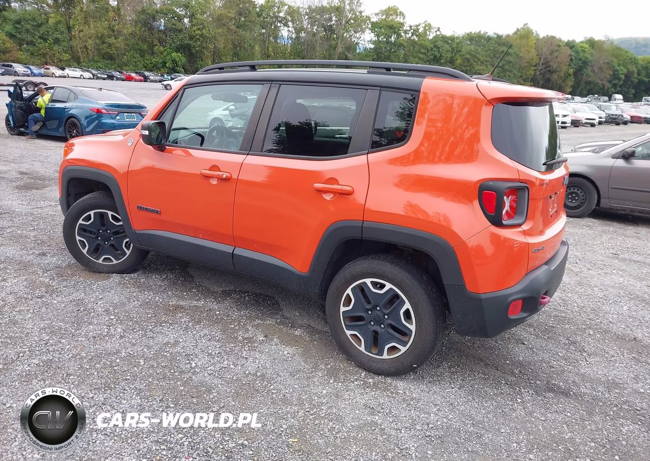 2017 Jeep Renegade Trailhawk 4X4 VIN:ZACCJBCBXHPE70643 - 3