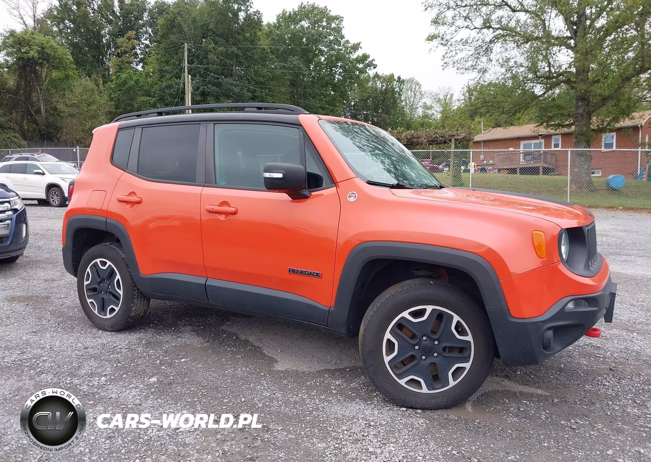 2017 Jeep Renegade Trailhawk 4X4 VIN:ZACCJBCBXHPE70643 - 6