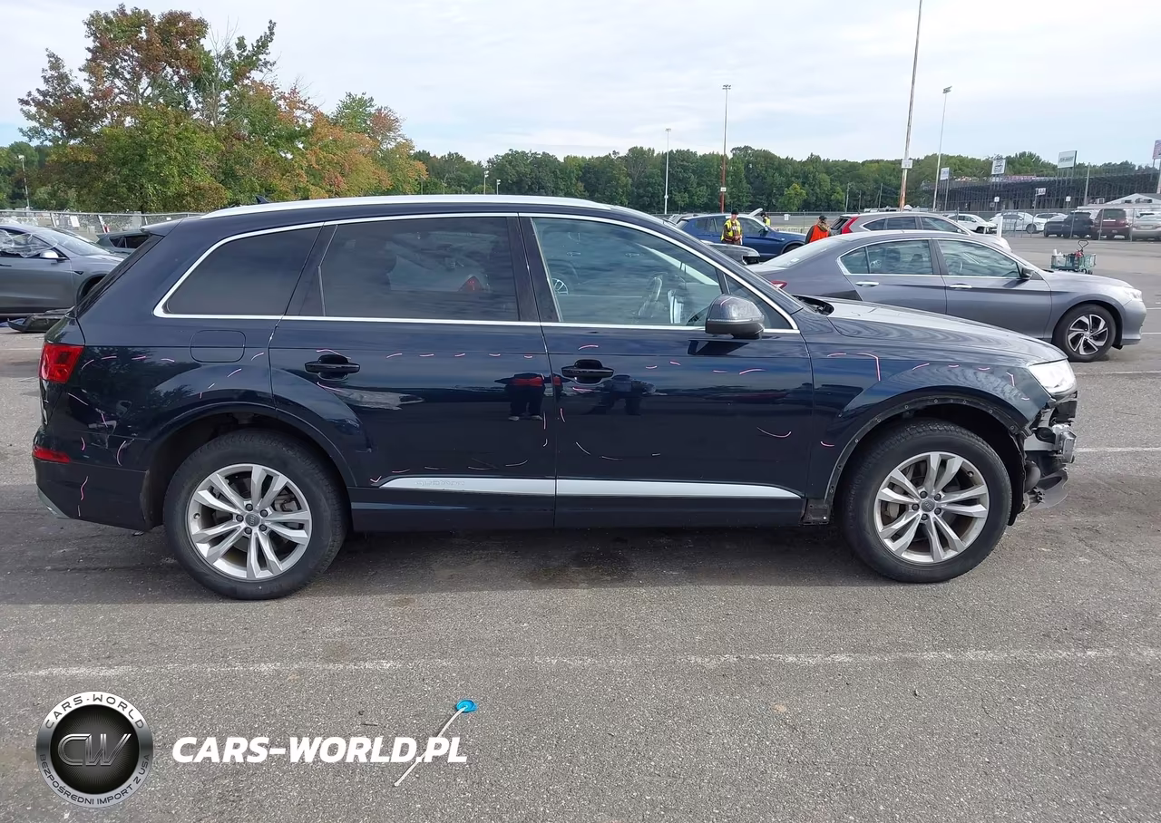 2017 Audi Q7 2.0T Premium VIN:WA1LHBF79HD054966 - 13