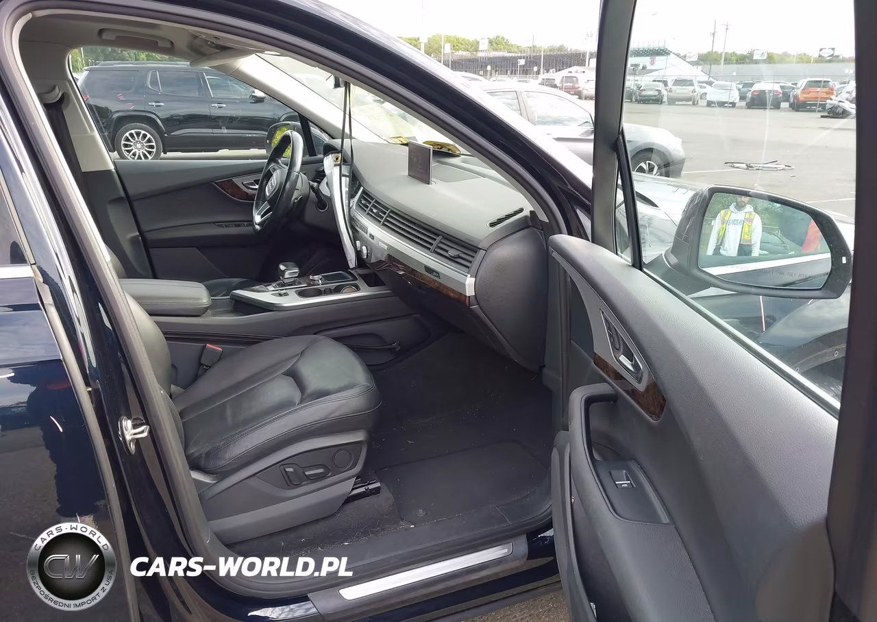 2017 Audi Q7 2.0T Premium VIN:WA1LHBF79HD054966 - 5
