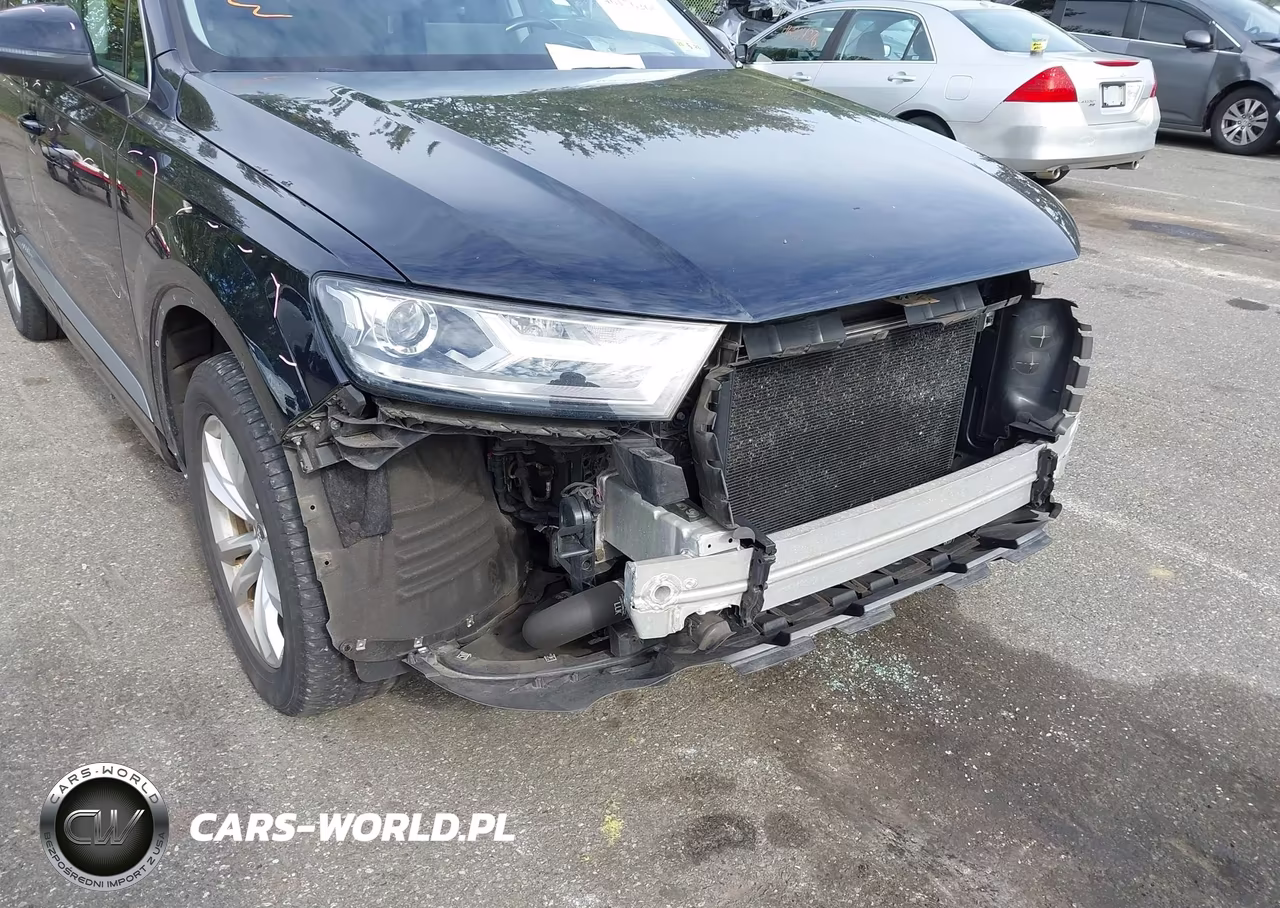 2017 Audi Q7 2.0T Premium VIN:WA1LHBF79HD054966 - 6