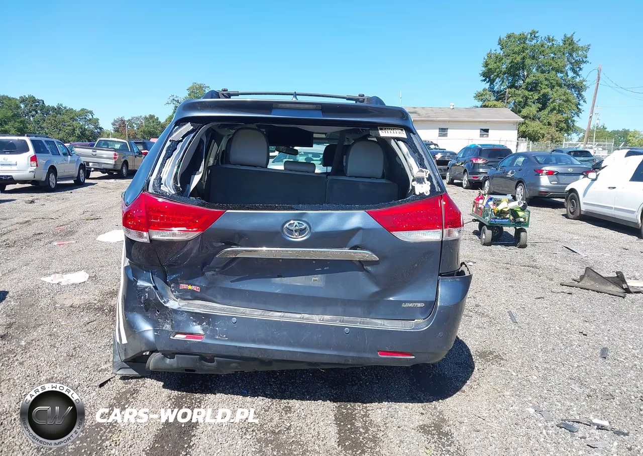 2013 Toyota Sienna Limited V6 7 Passenger VIN:5TDYK3DC8DS319801 - 16