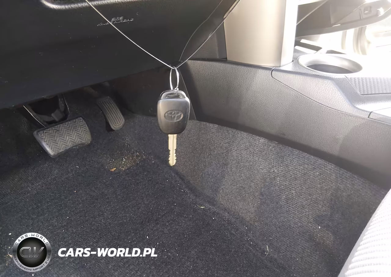 2015 Toyota Rav4 Le VIN:JTMZFREVXFJ056089 - 11