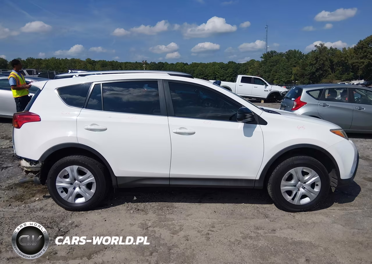 2015 Toyota Rav4 Le VIN:JTMZFREVXFJ056089 - 14