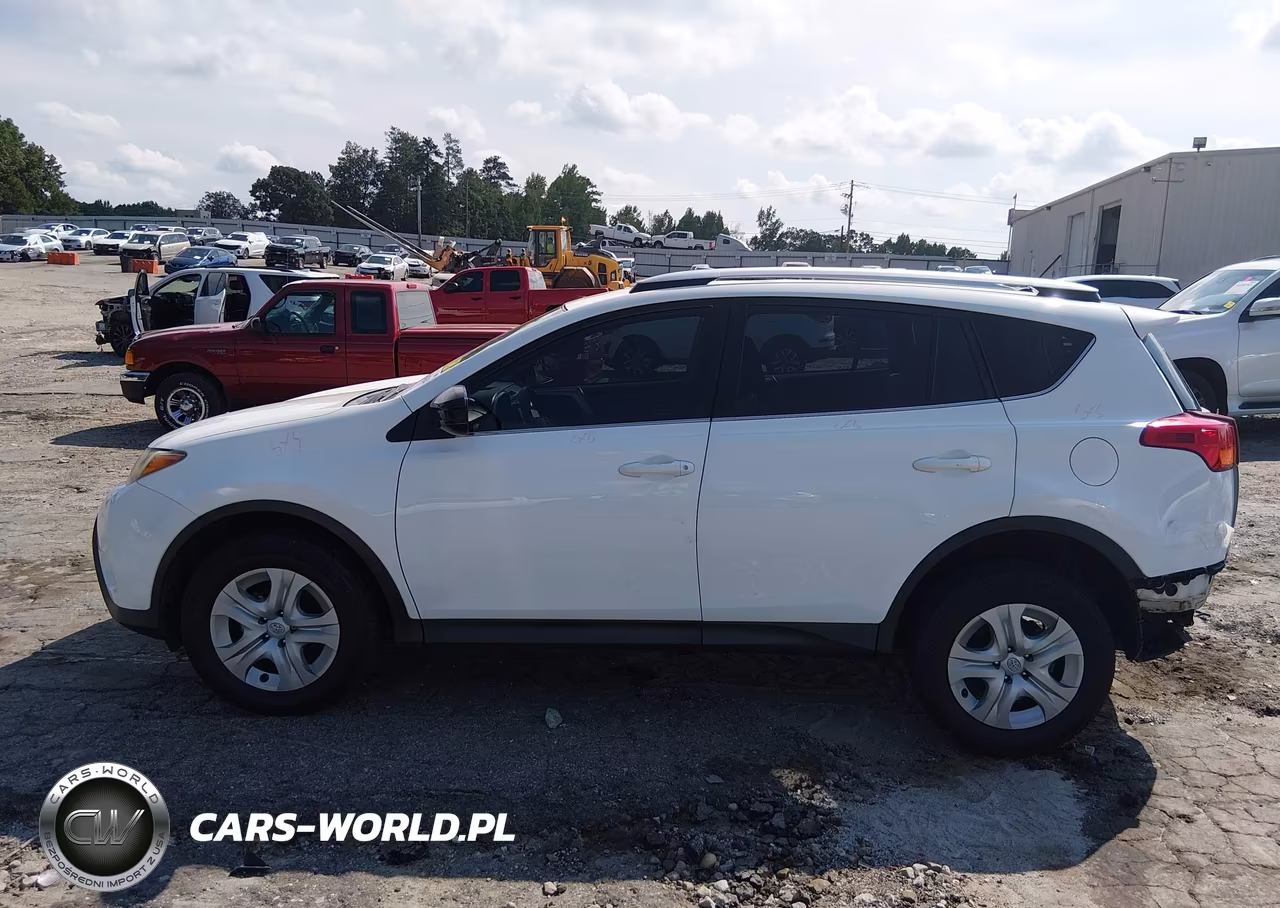 2015 Toyota Rav4 Le VIN:JTMZFREVXFJ056089 - 15