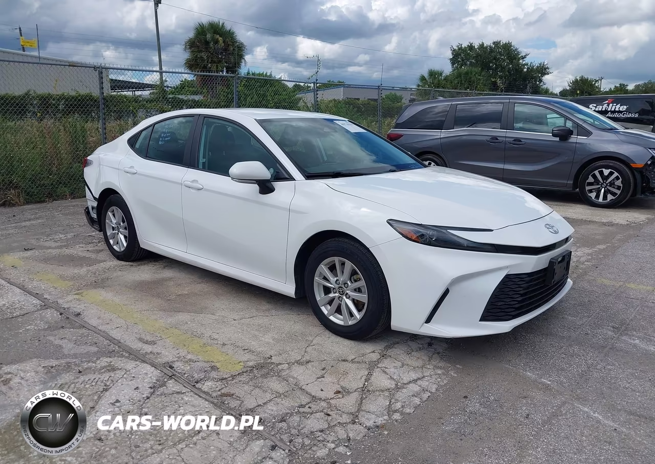 2025 Toyota Camry Le