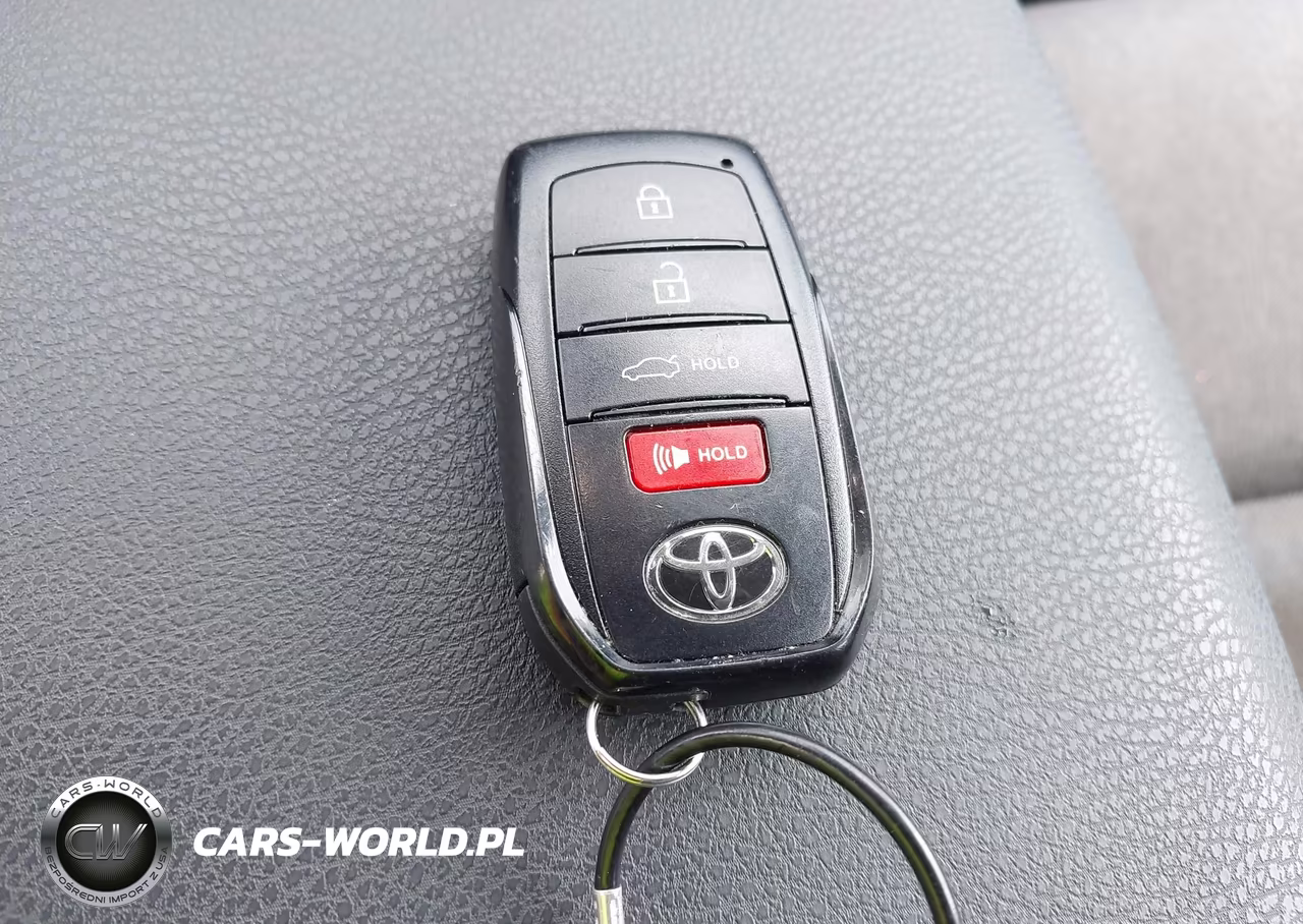 2025 Toyota Camry Le VIN:4T1DAACK8SU141293 - 11