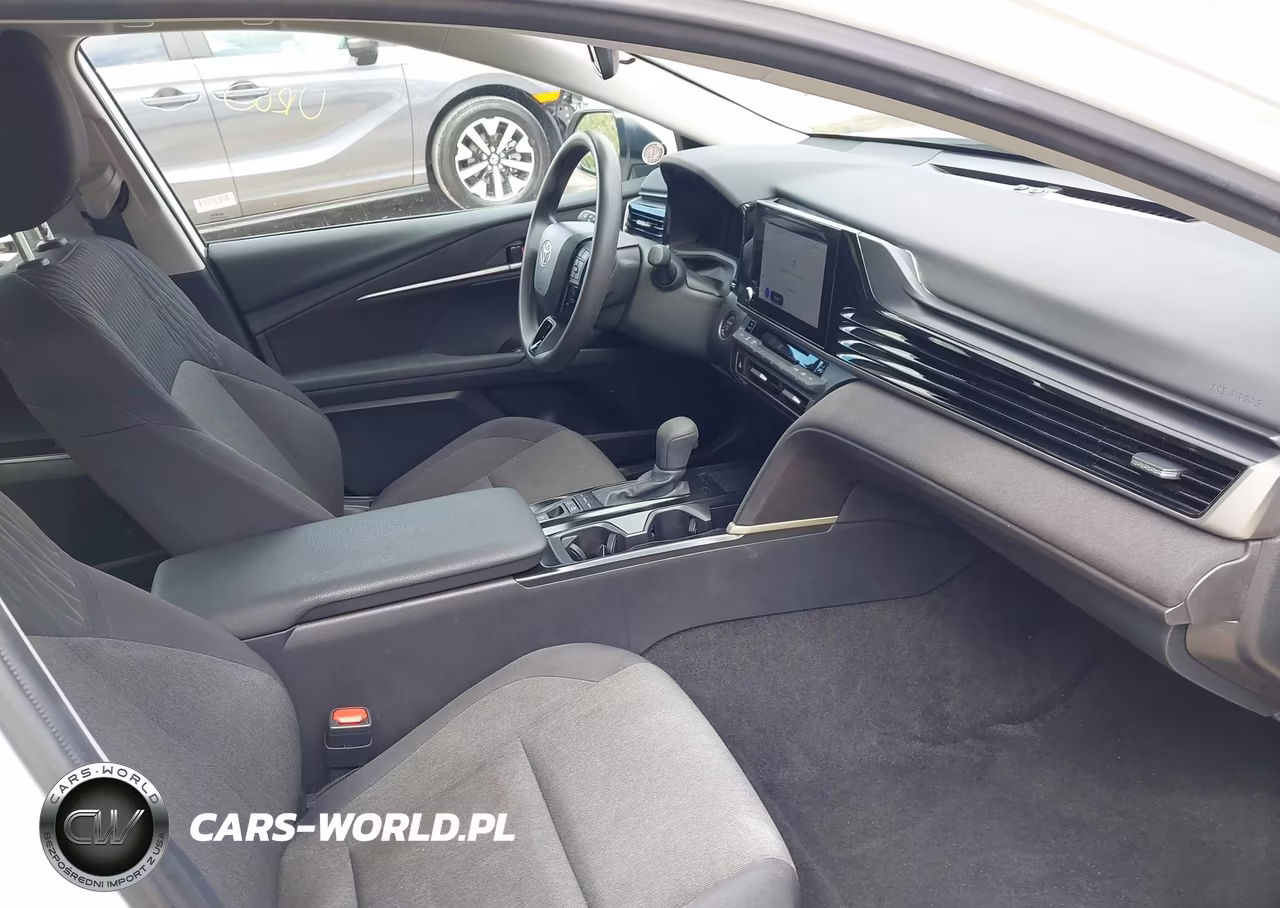2025 Toyota Camry Le VIN:4T1DAACK8SU141293 - 5