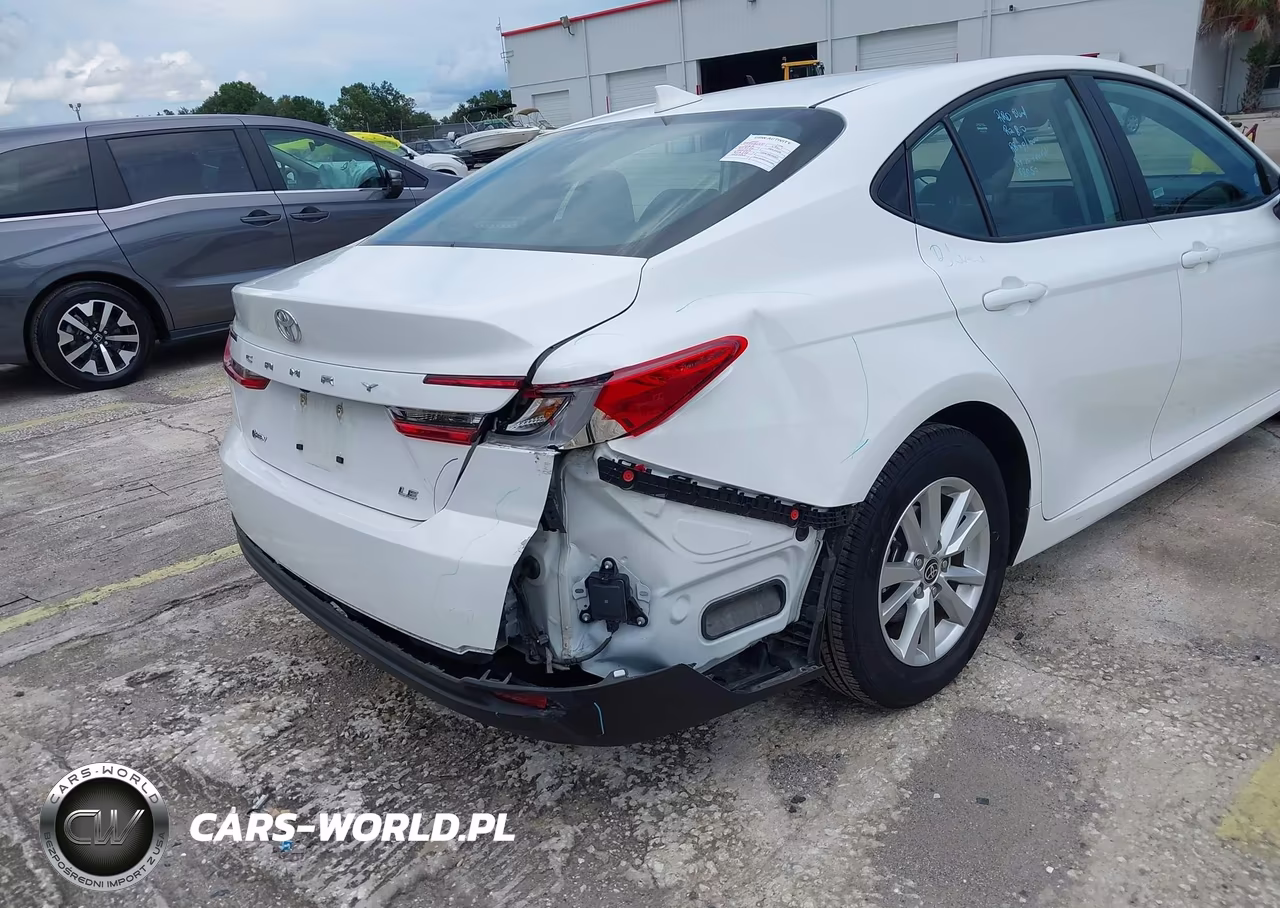 2025 Toyota Camry Le VIN:4T1DAACK8SU141293 - 6