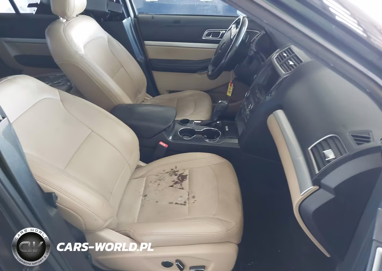 2017 Ford Explorer Xlt VIN:1FM5K7D8XHGD35726 - 5