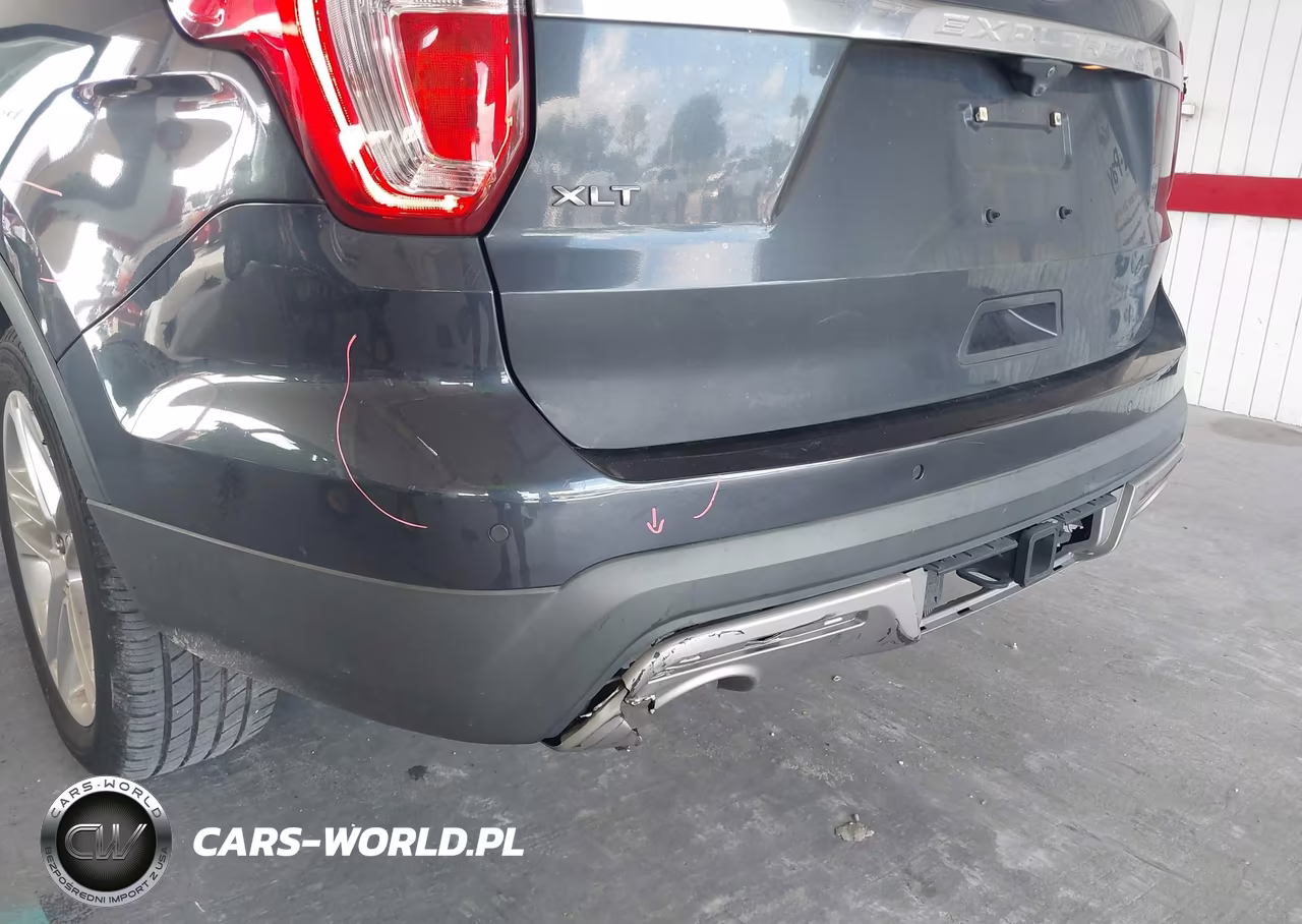 2017 Ford Explorer Xlt VIN:1FM5K7D8XHGD35726 - 6
