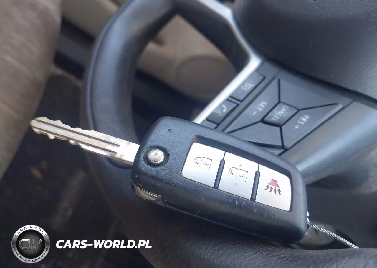 2017 Nissan Rogue S VIN:JN8AT2MTXHW130232 - 11
