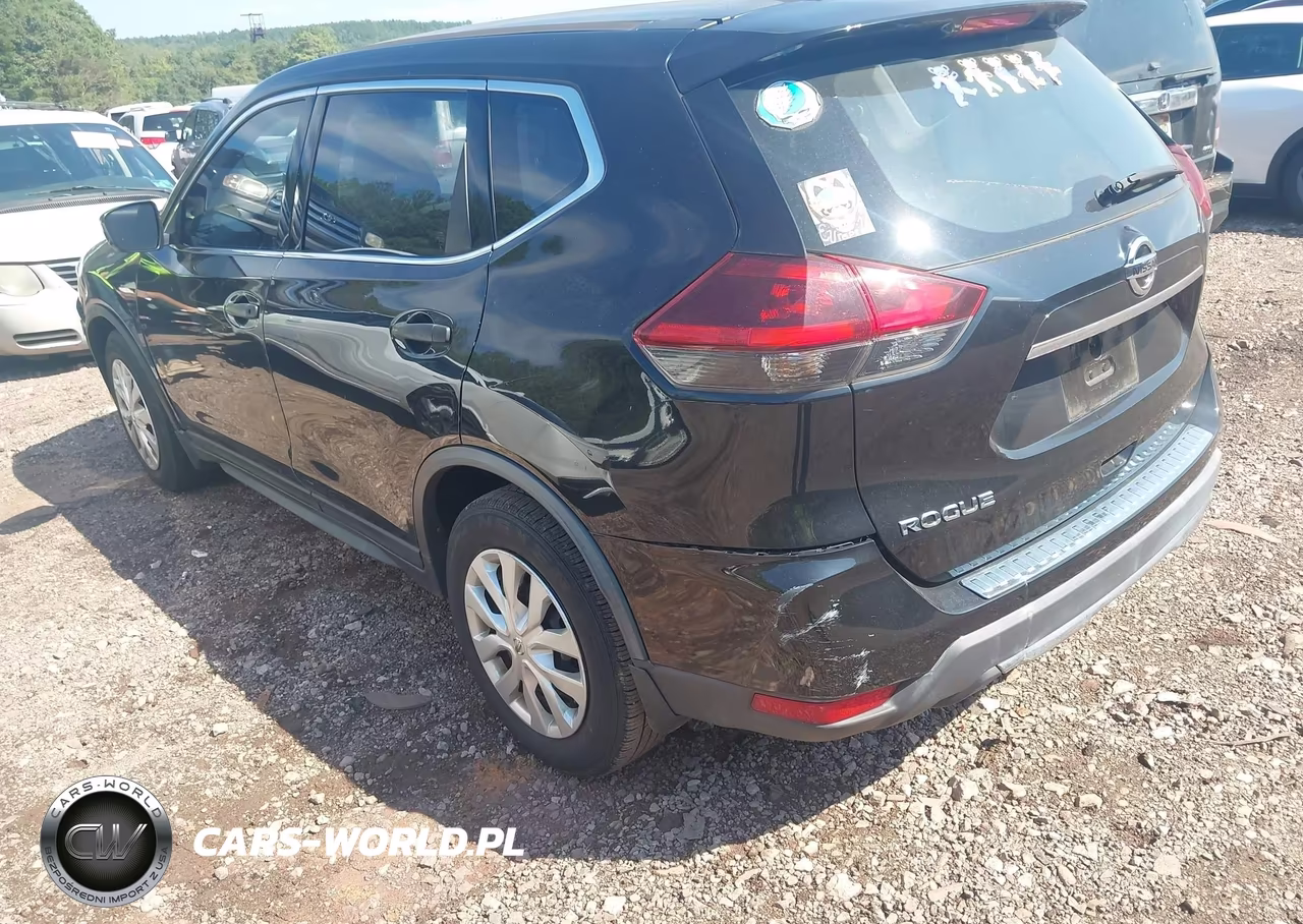 2017 Nissan Rogue S VIN:JN8AT2MTXHW130232 - 3