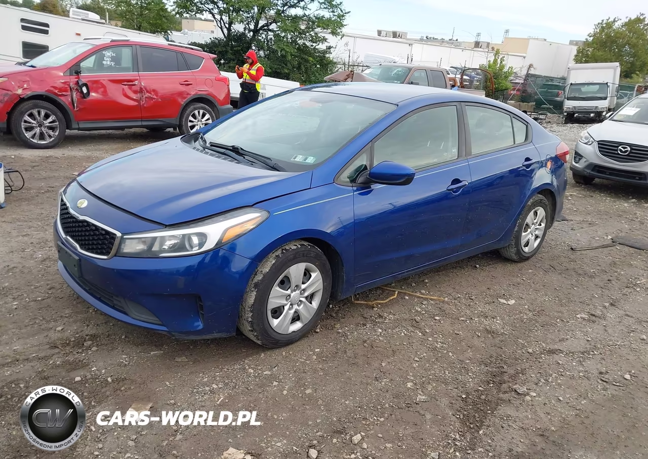 2018 Kia Forte Lx VIN:3KPFK4A7XJE228037 - 2
