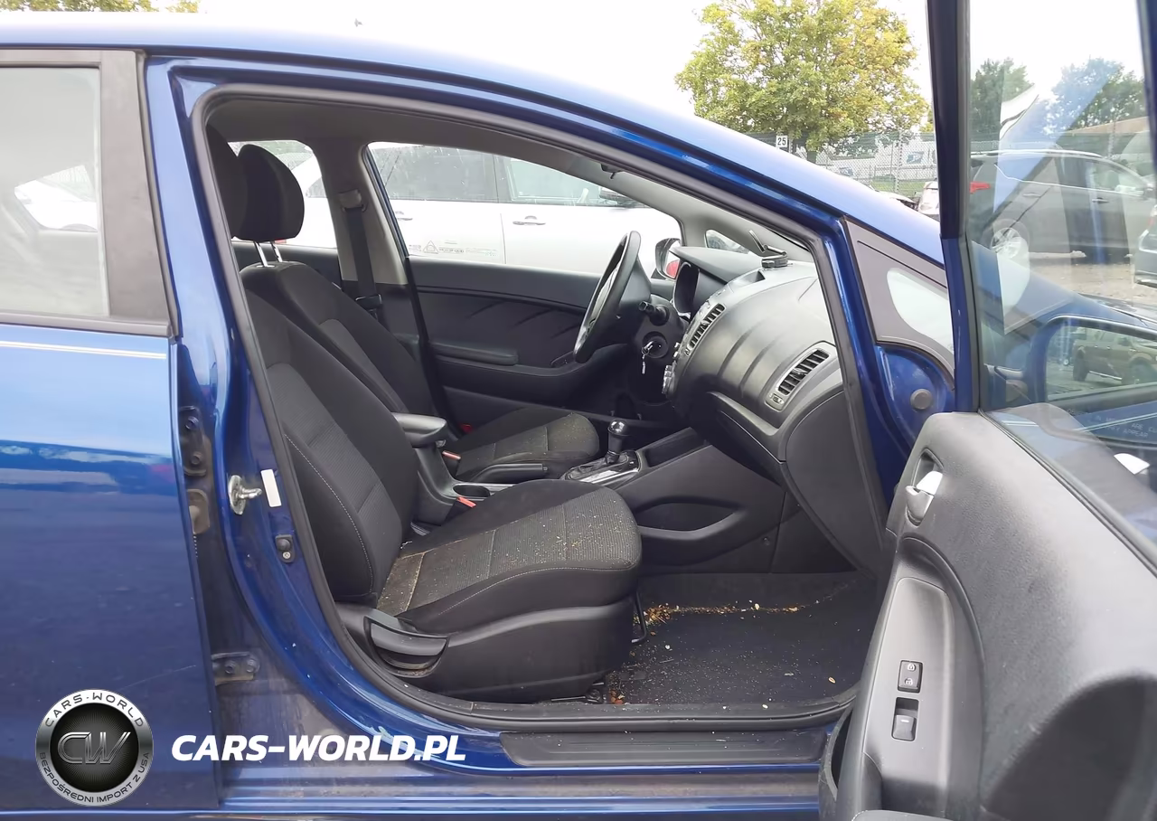 2018 Kia Forte Lx VIN:3KPFK4A7XJE228037 - 5