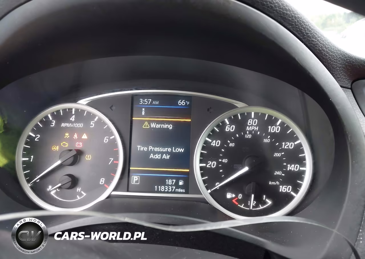 2019 Nissan Sentra S VIN:3N1AB7AP4KY263719 - 7