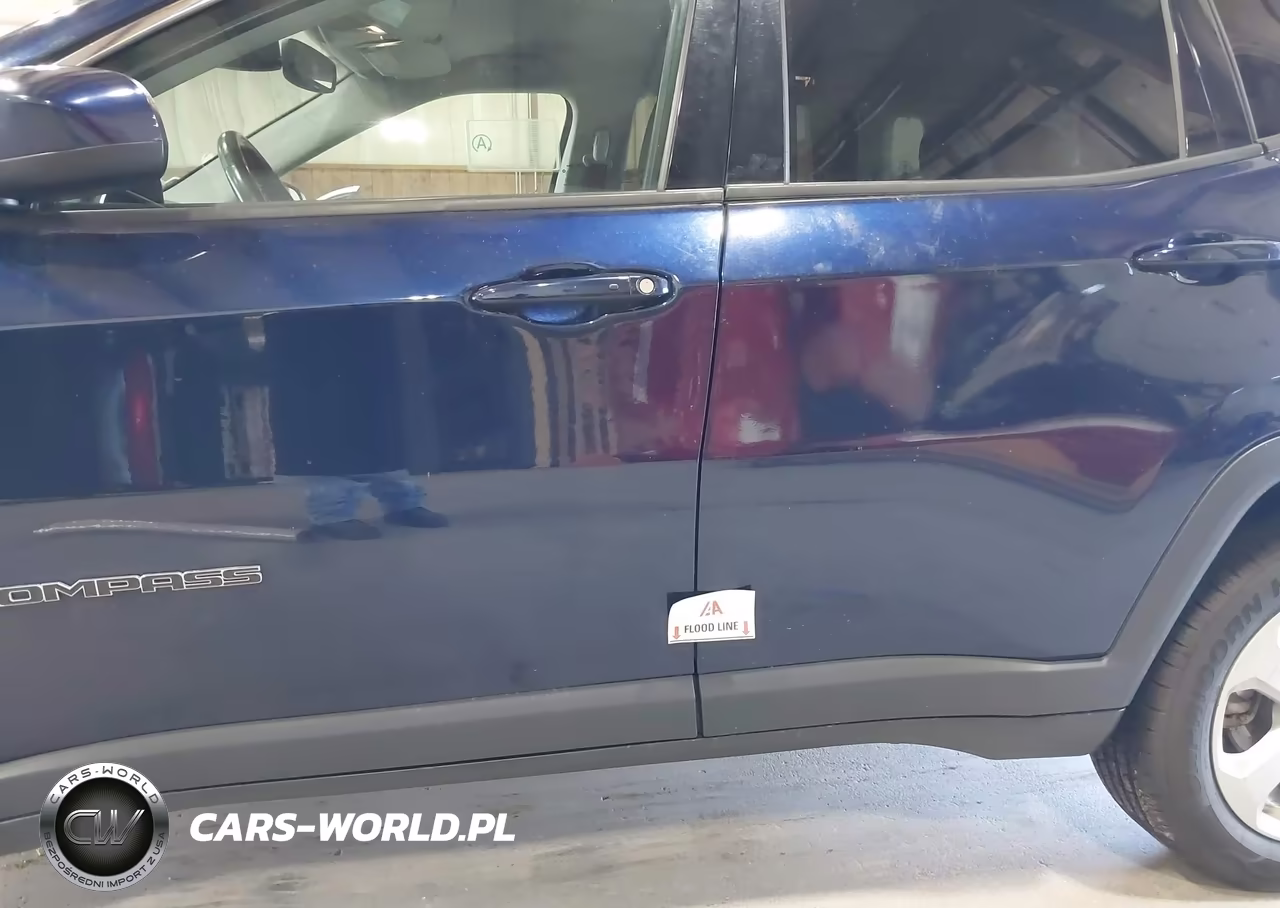 2019 Jeep Compass Latitude 4X4 VIN:3C4NJDBBXKT597396 - 6