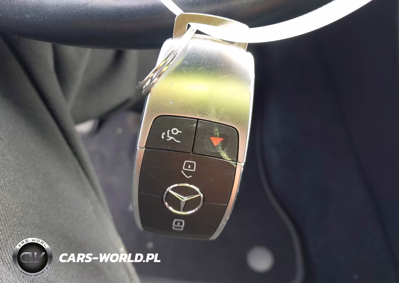 2019 Mercedes-Benz C 300 4Matic VIN:55SWF8EB9KU286242 - 11