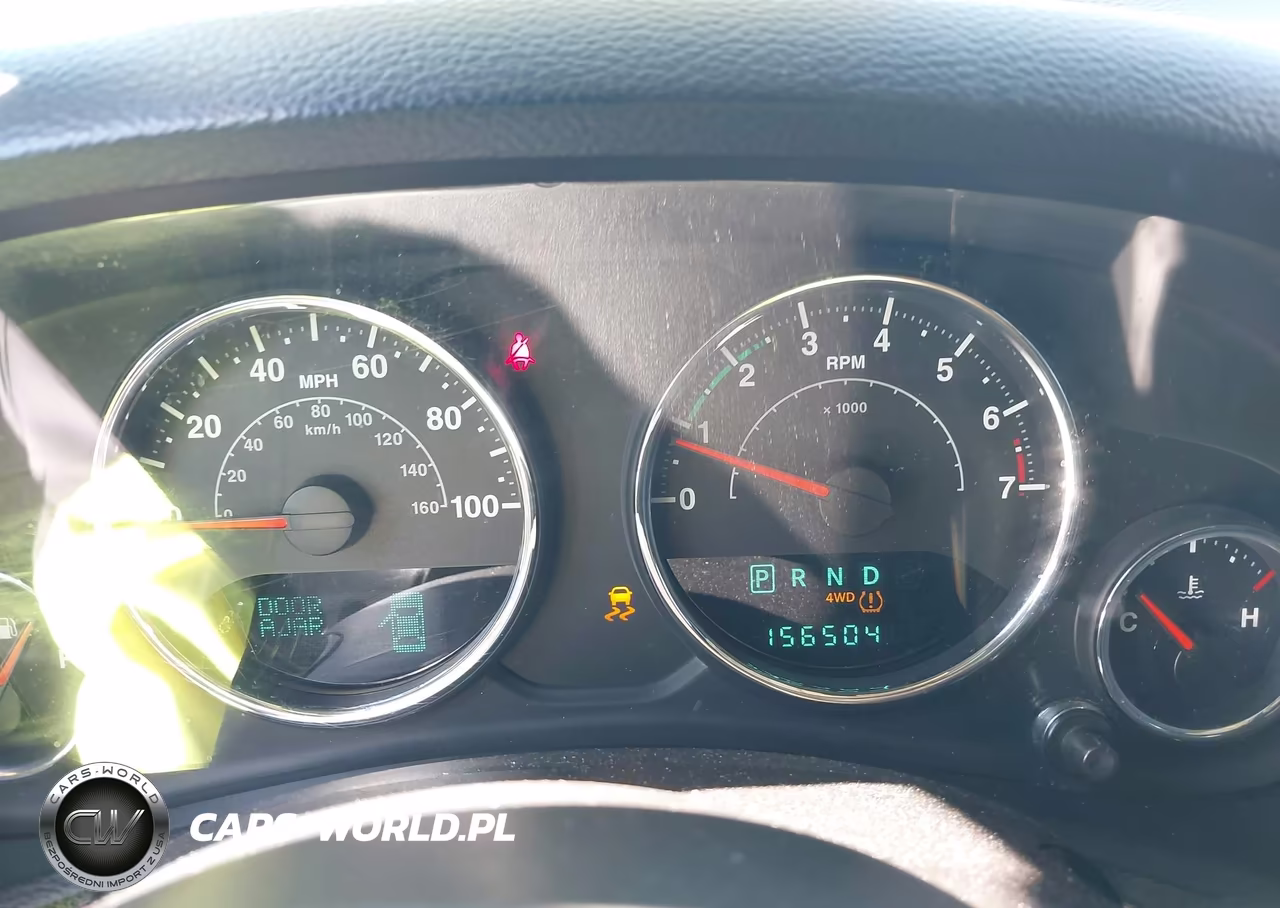 2014 Jeep Wrangler Unlimited Sahara VIN:1C4BJWEGXEL134485 - 7