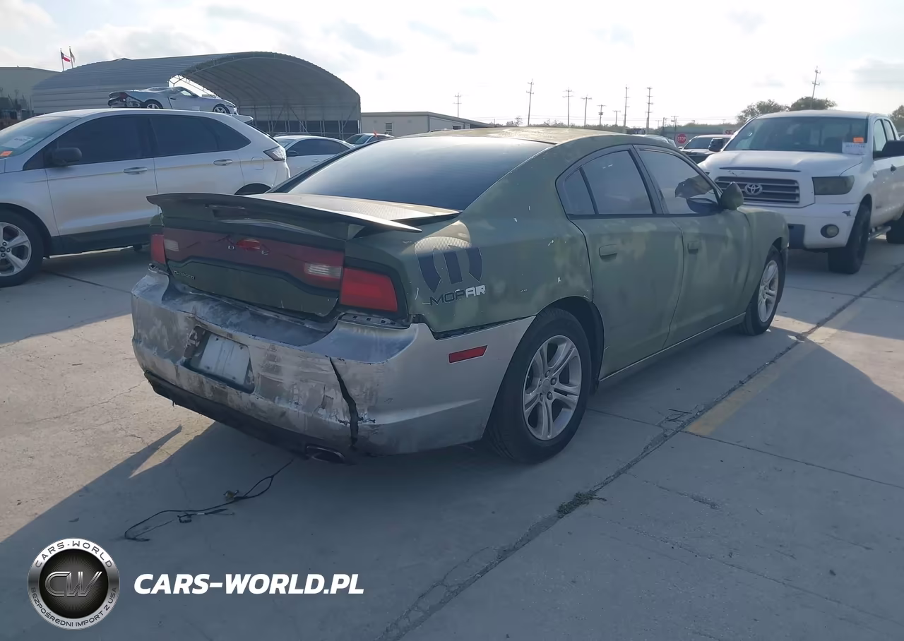 2011 Dodge Charger VIN:2B3CL3CG8BH530506 - 4